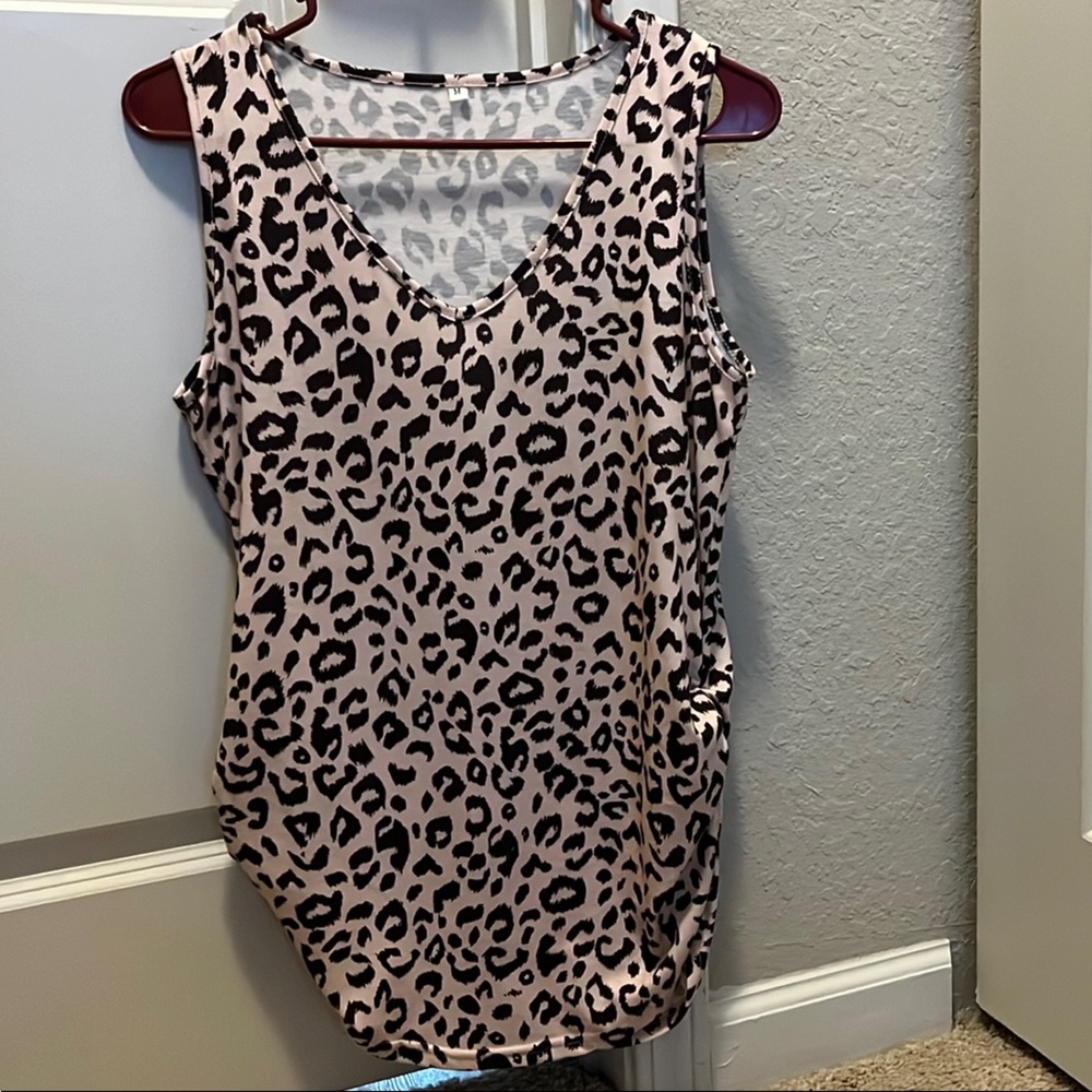 Leopard Print Sleeveless Top